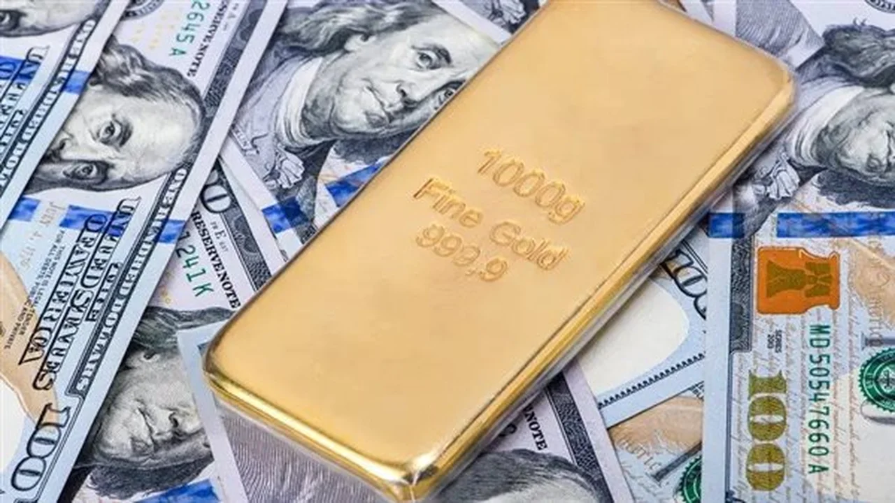 ارتفاع أسعار الذهب وسط تراجع الدولار وعوائد السندات بعد بيانات التضخم الأمريكية
